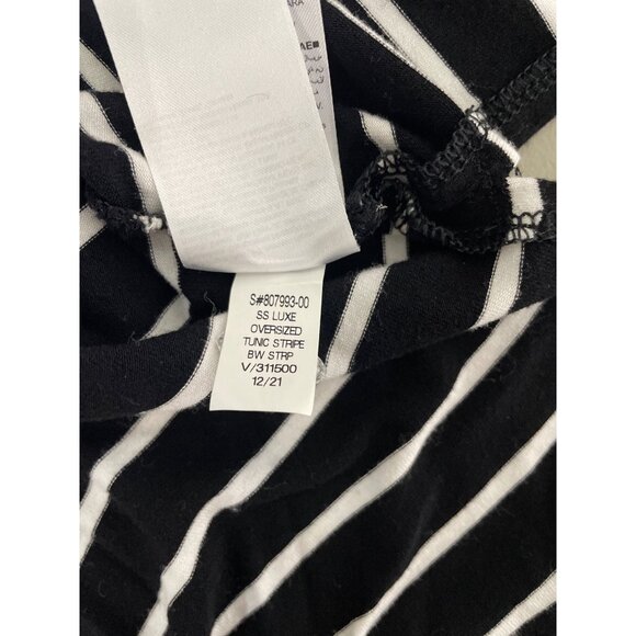 Old Navy Luxe T Shirt Size XS Striped Oversized Tunic Top Scoop Neck Black White - Picture 7 of 9